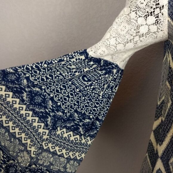 Flying Tomato lace bell sleeve boho top Small - Picture 5 of 10